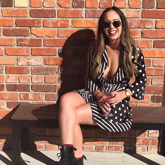 Meet your Posher, Yasmina - Picture 1 of 1